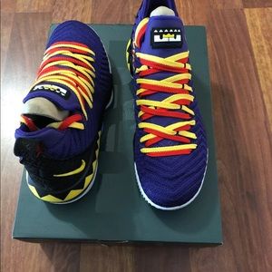 Nike Lebron 16